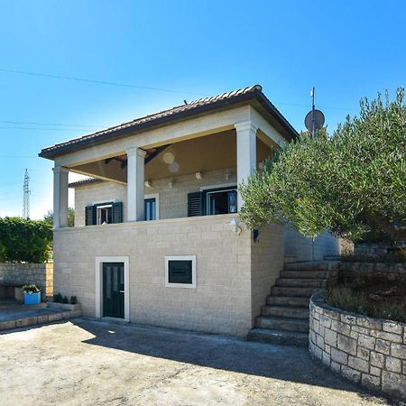 Pet Friendly Home In Postira With Wifi المظهر الخارجي الصورة