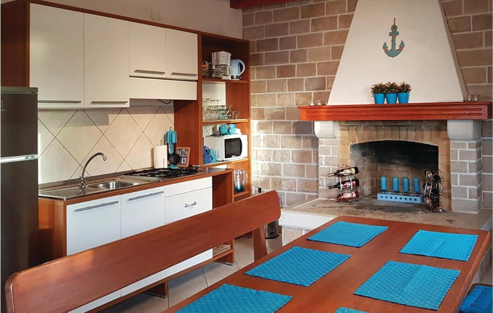 Pet Friendly Home In Postira With Wifi المظهر الخارجي الصورة
