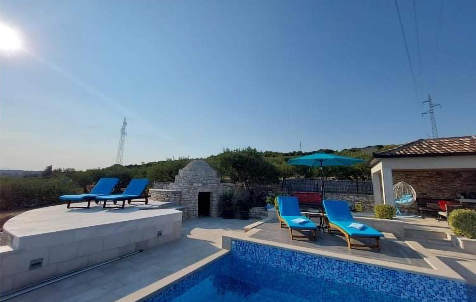 Pet Friendly Home In Postira With Wifi المظهر الخارجي الصورة