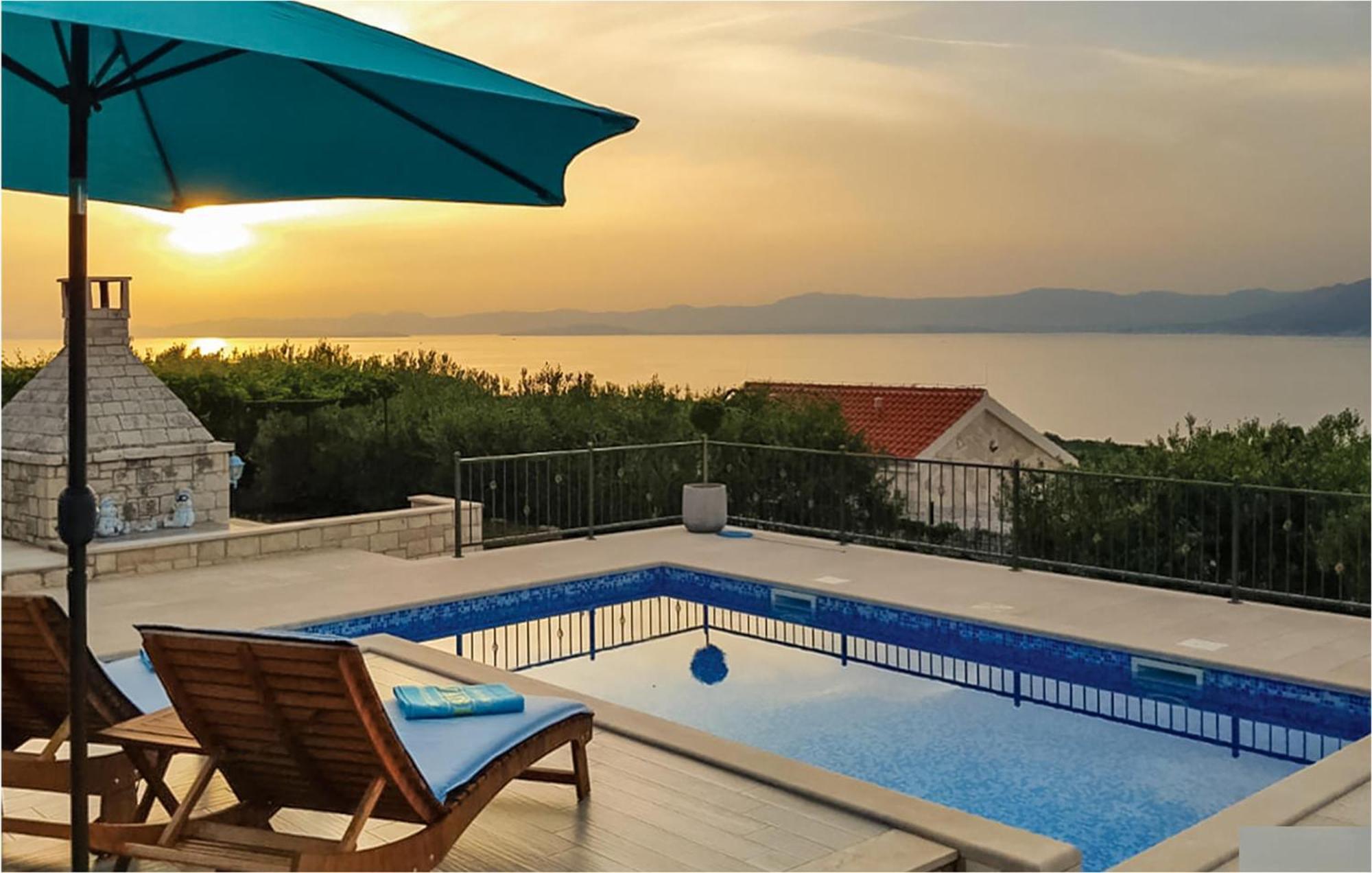 Pet Friendly Home In Postira With Wifi المظهر الخارجي الصورة
