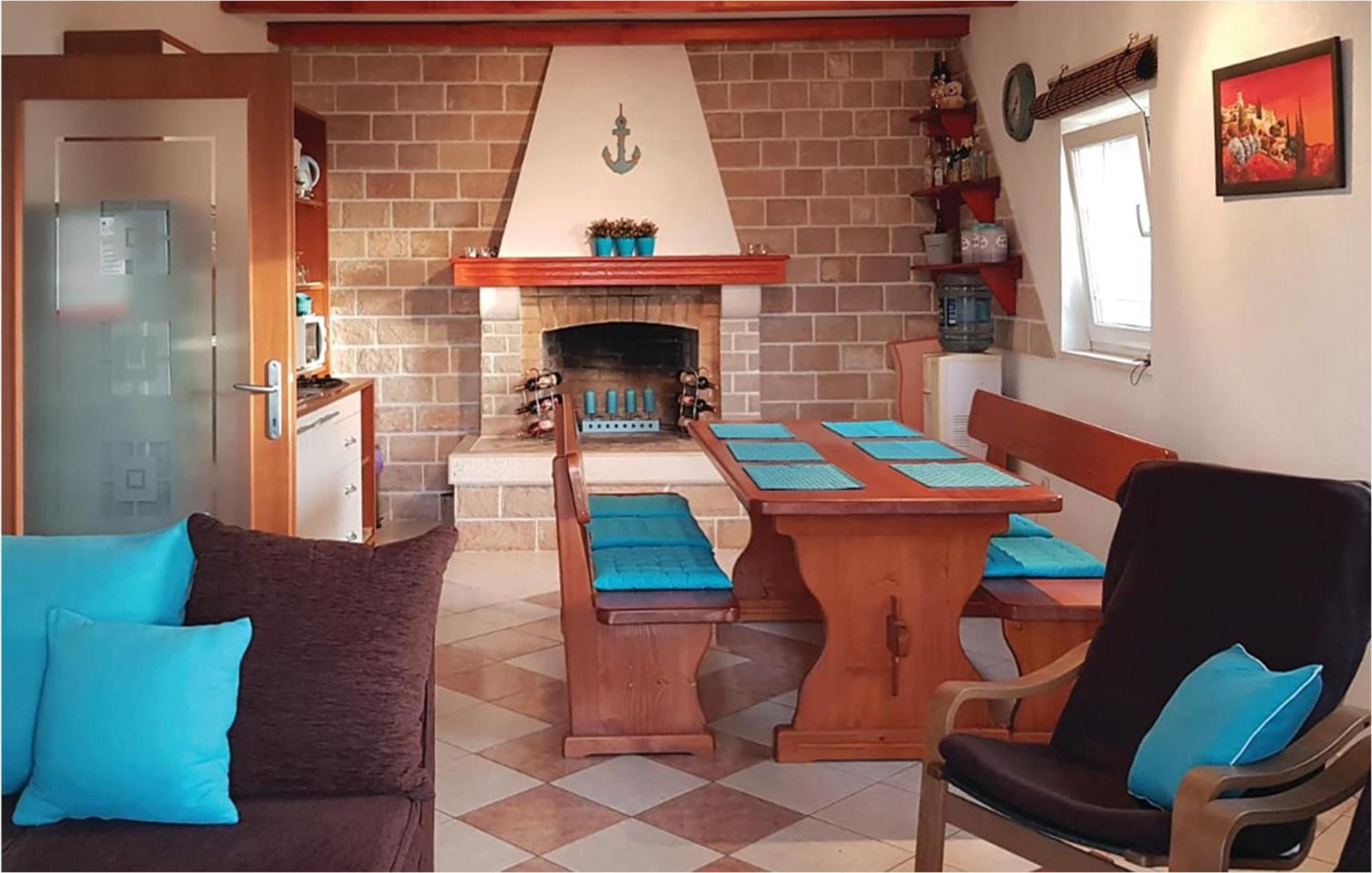 Pet Friendly Home In Postira With Wifi المظهر الخارجي الصورة