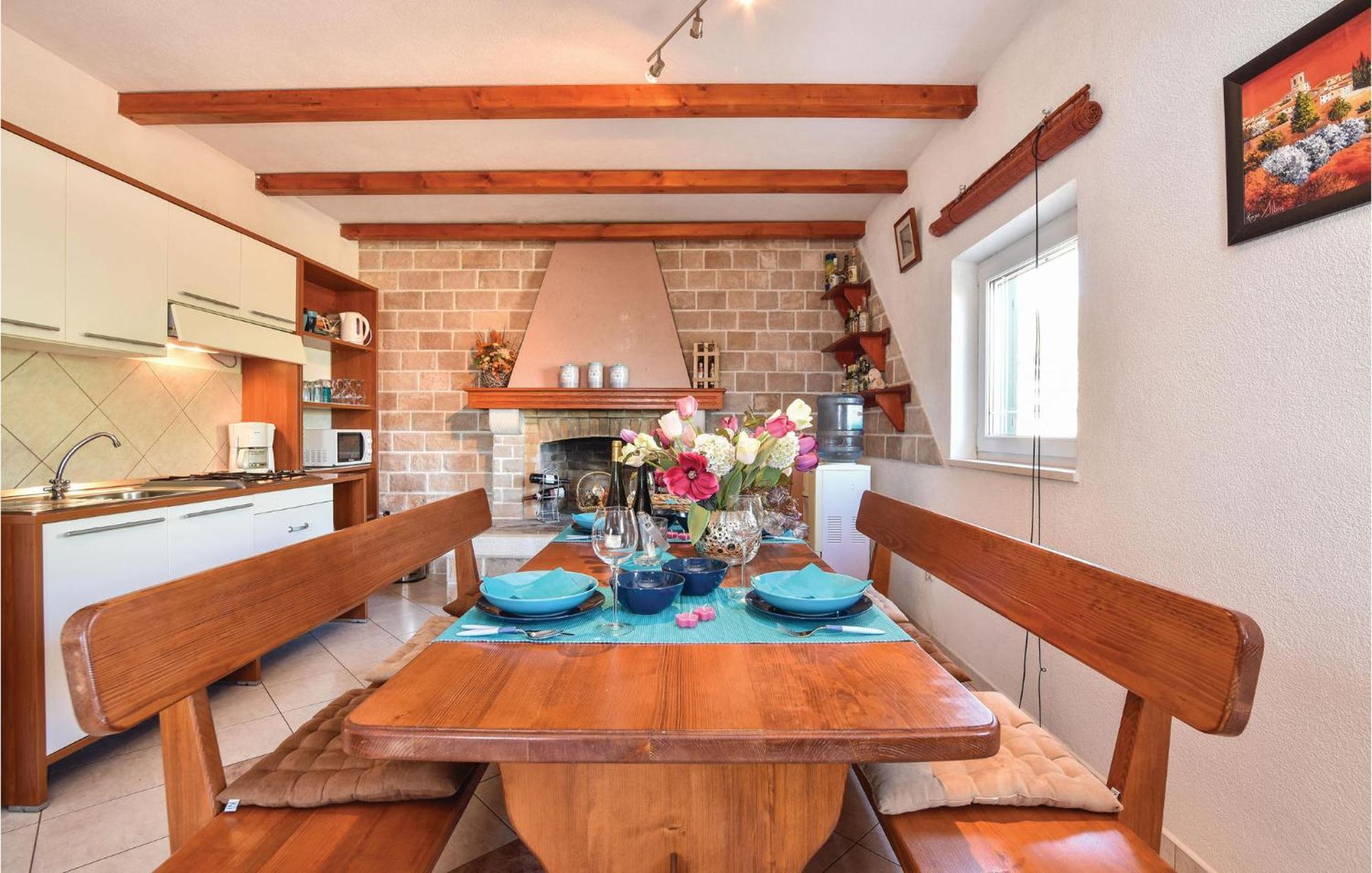Pet Friendly Home In Postira With Wifi المظهر الخارجي الصورة