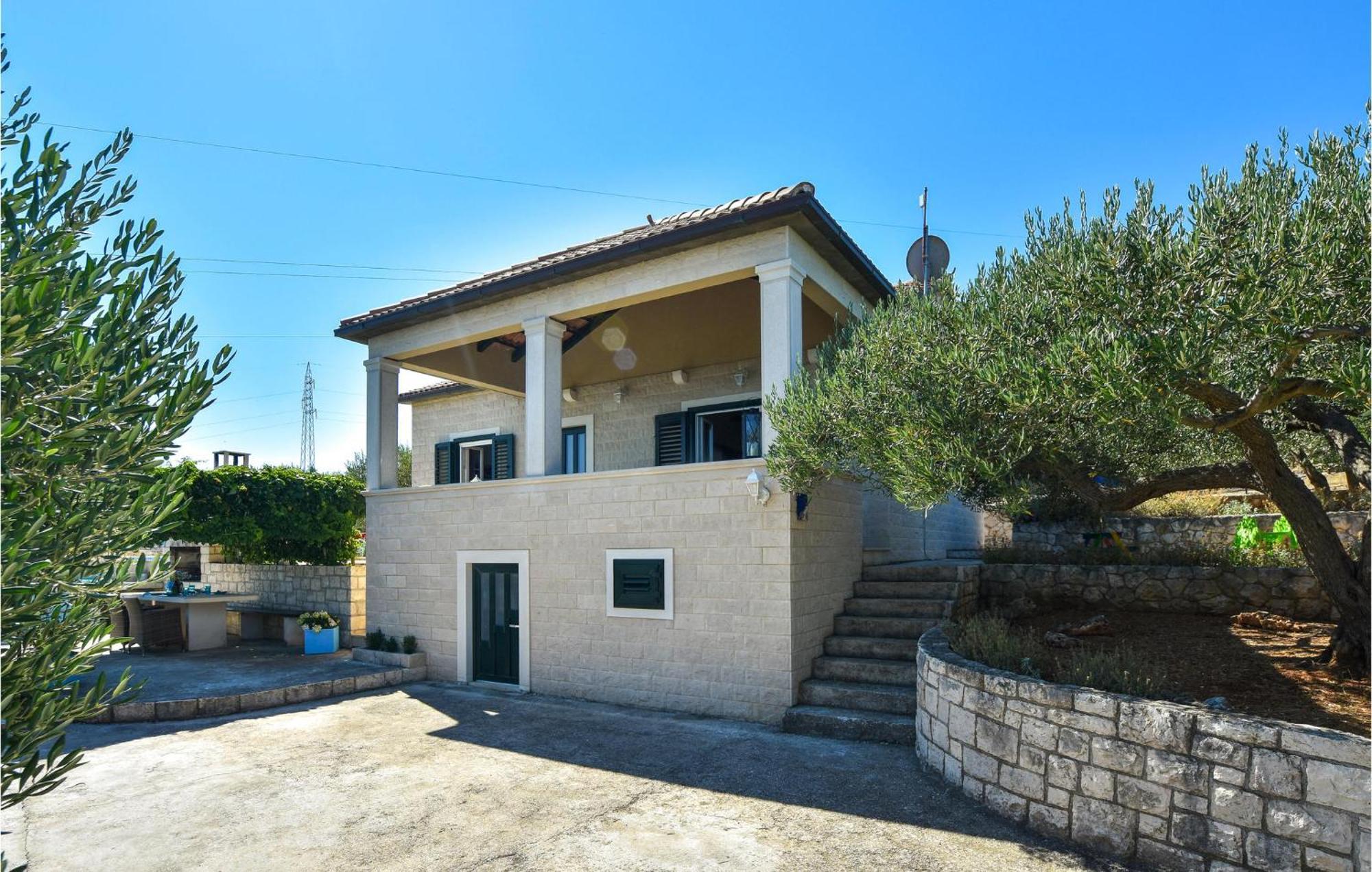 Pet Friendly Home In Postira With Wifi المظهر الخارجي الصورة