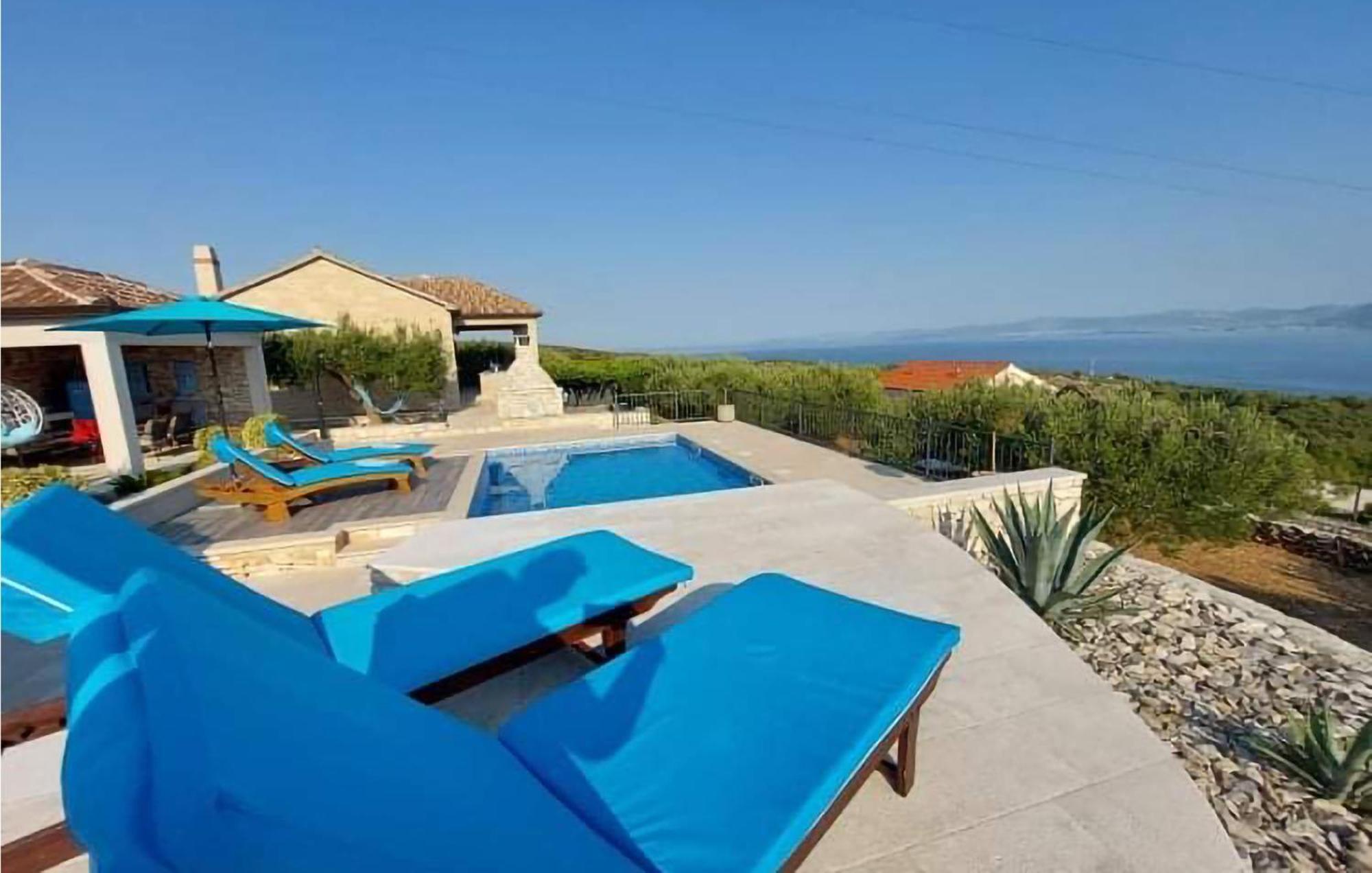 Pet Friendly Home In Postira With Wifi المظهر الخارجي الصورة