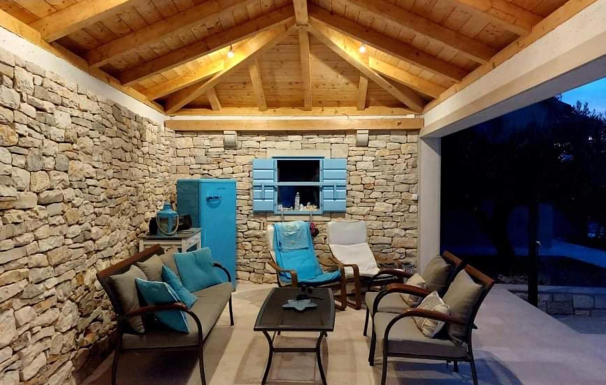 Pet Friendly Home In Postira With Wifi المظهر الخارجي الصورة